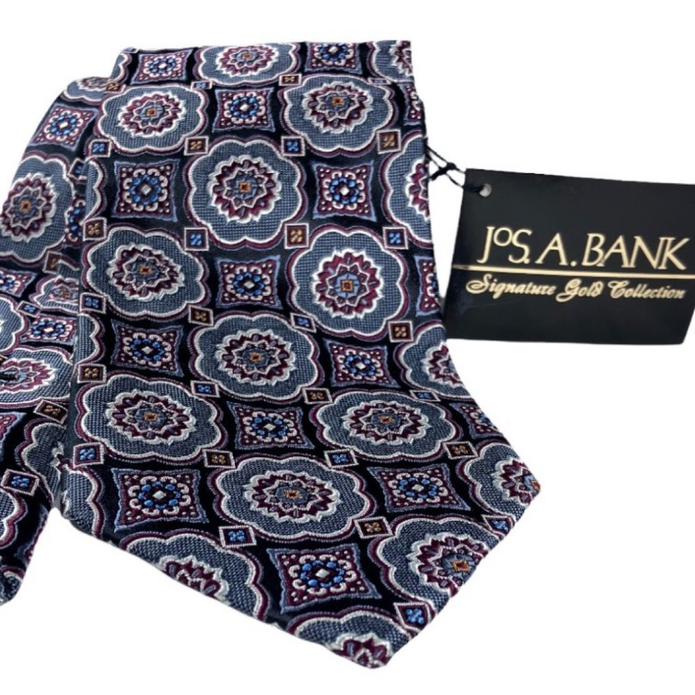 Jos. A Bank Signature Gold Series 57” Neck Tie